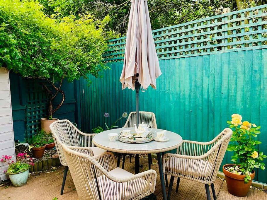 Вилла Tanglewood House Abergavenny With Private Parking Экстерьер фото
