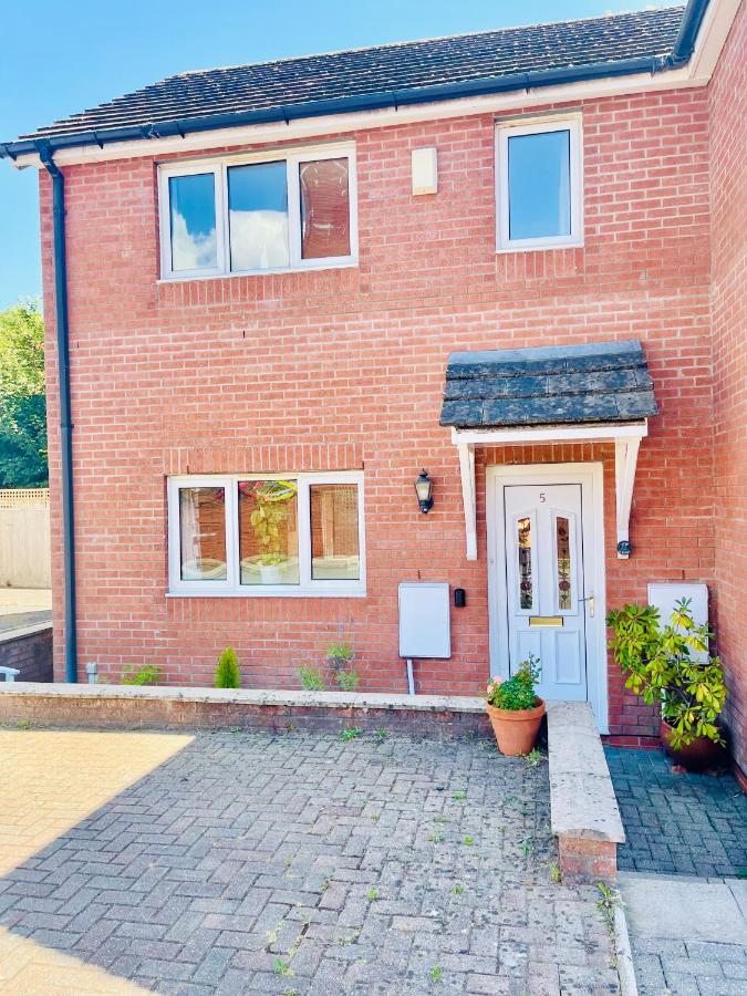 Вилла Tanglewood House Abergavenny With Private Parking Экстерьер фото